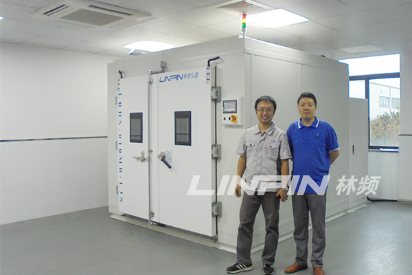 步入式試驗(yàn)箱